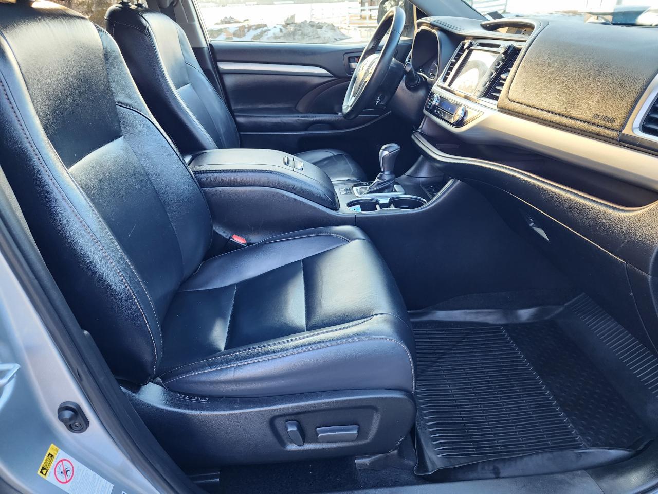 Toyota Highlander XLE AWD V6 2019