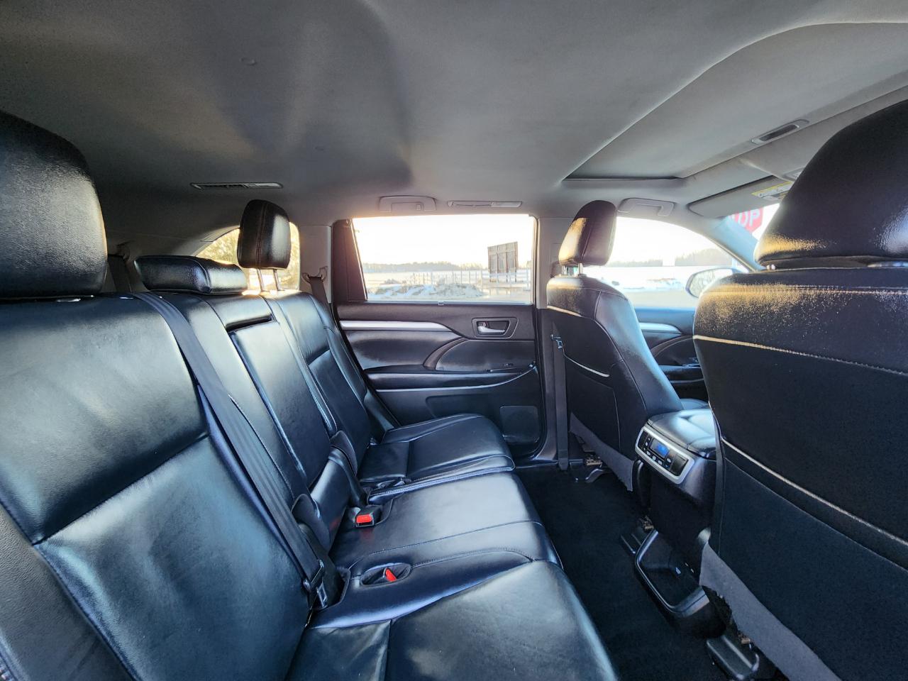 Toyota Highlander XLE AWD V6 2019