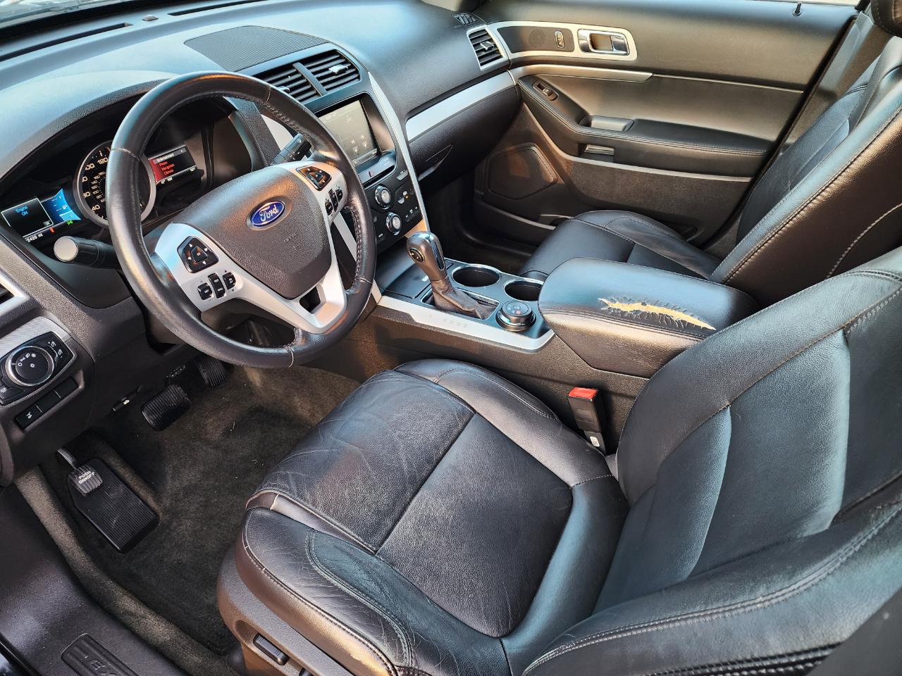 Ford Explorer XLT 4WD 2013