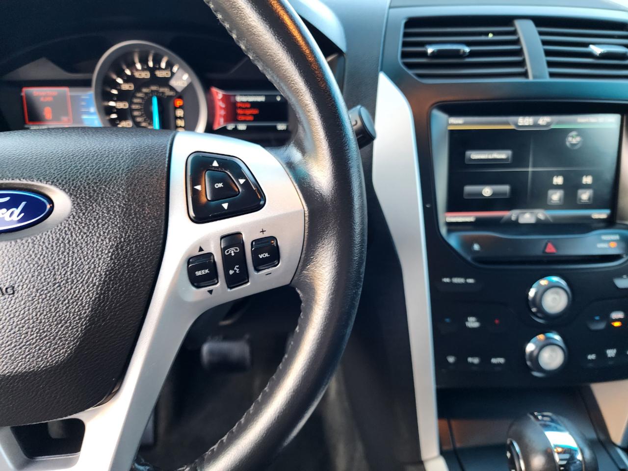 Ford Explorer XLT 4WD 2013