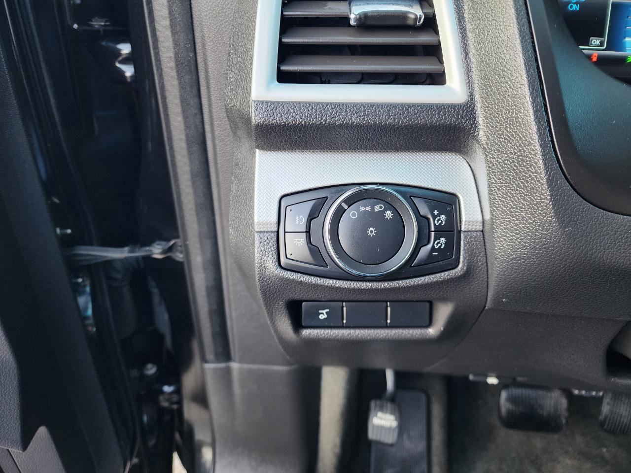 Ford Explorer XLT 4WD 2013