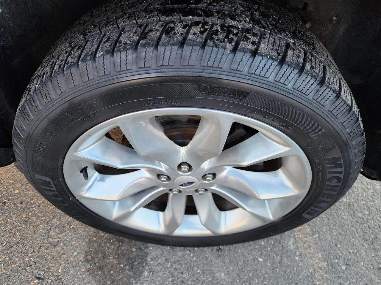 Ford Explorer XLT 4WD 2013