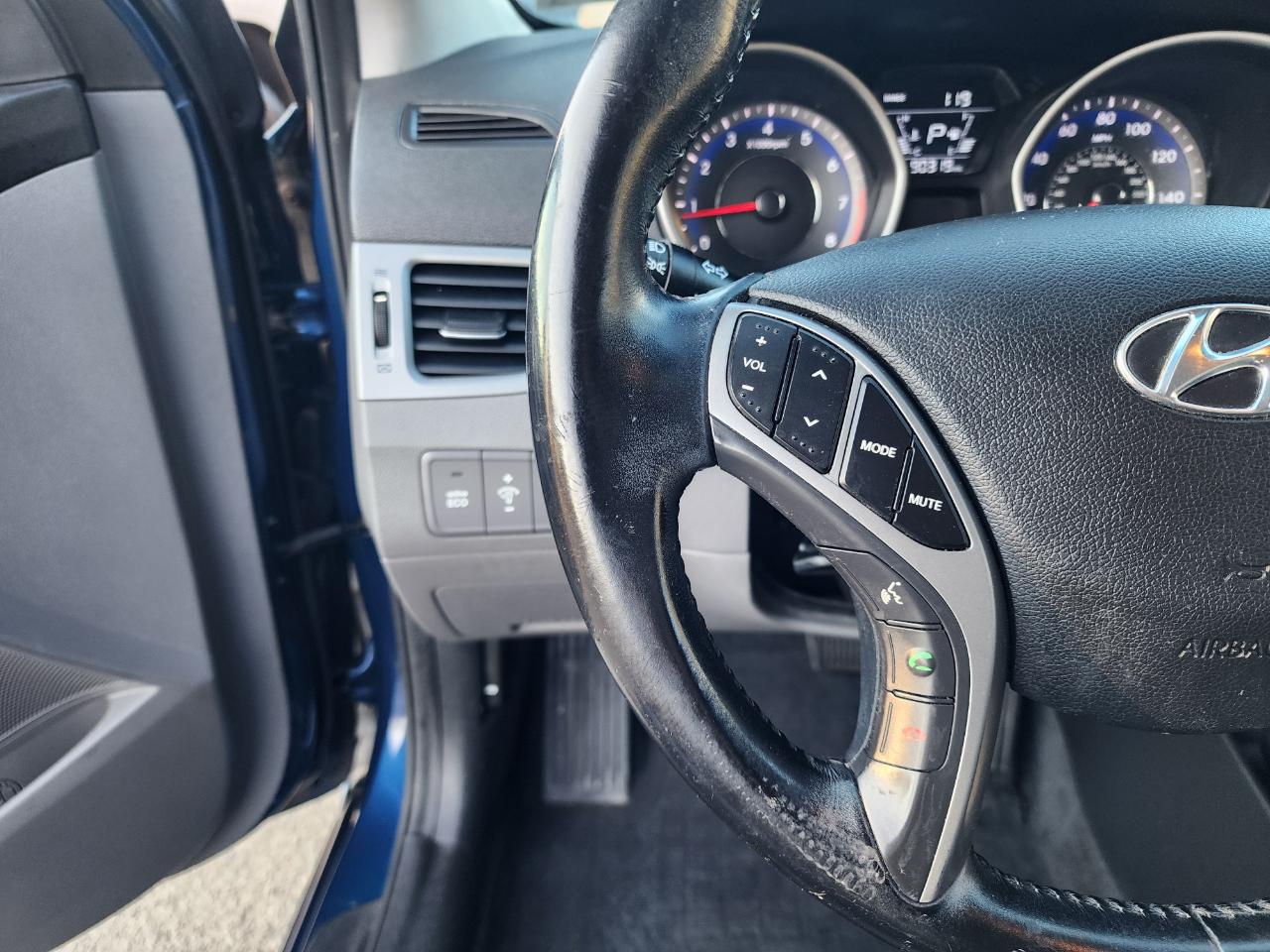 Hyundai Elantra Coupe A/T 2014