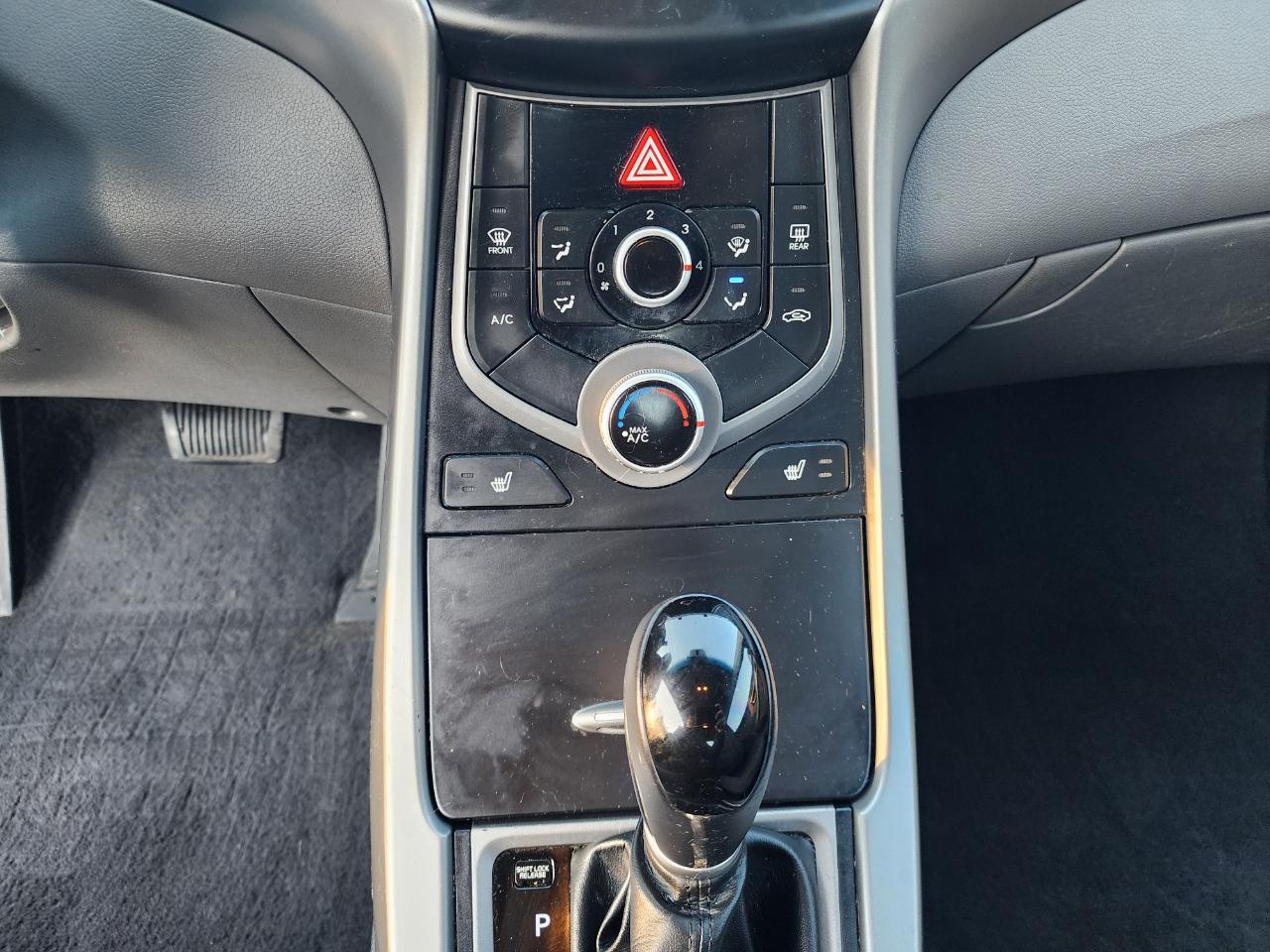 Hyundai Elantra Coupe A/T 2014