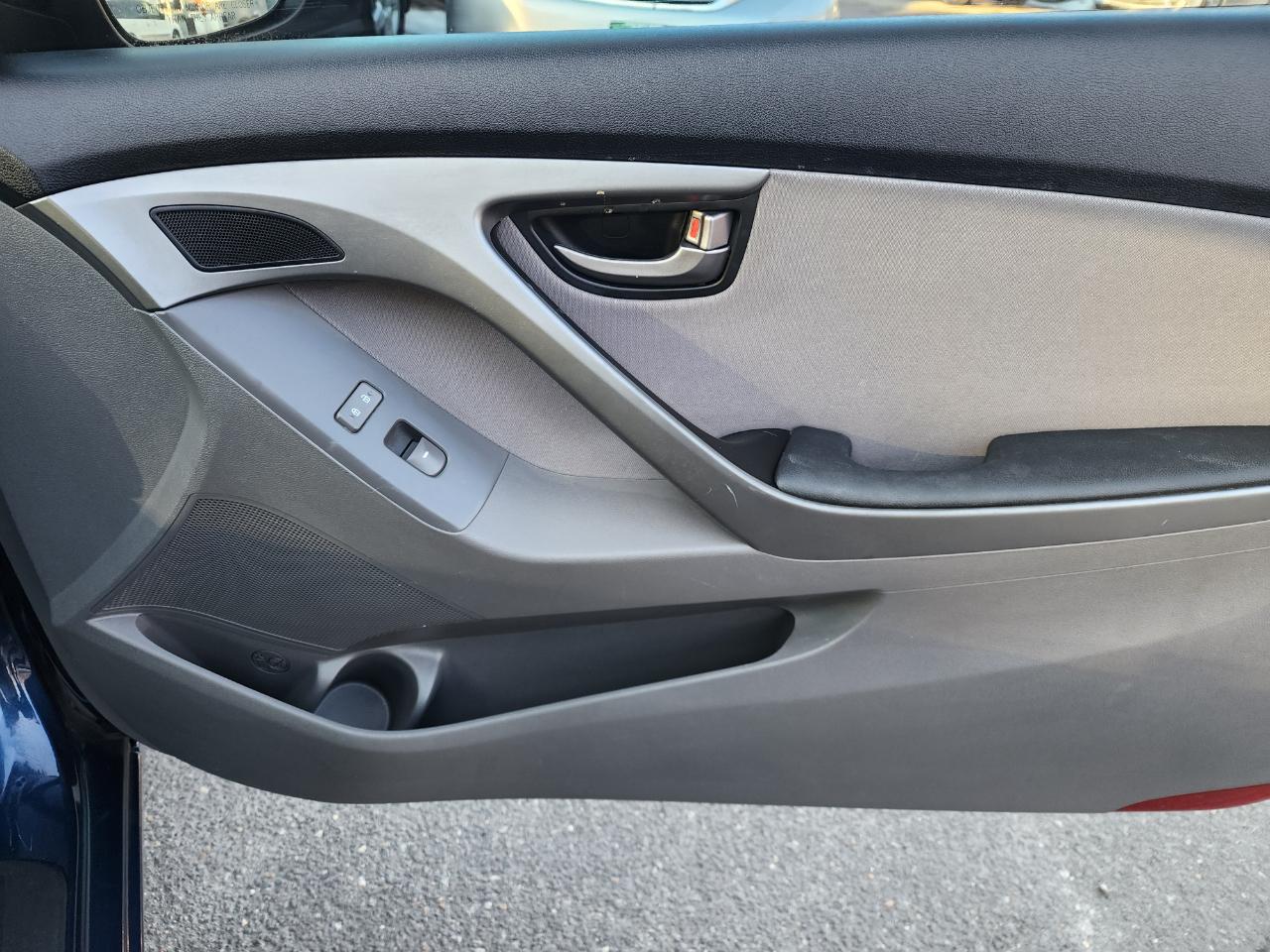 Hyundai Elantra Coupe A/T 2014