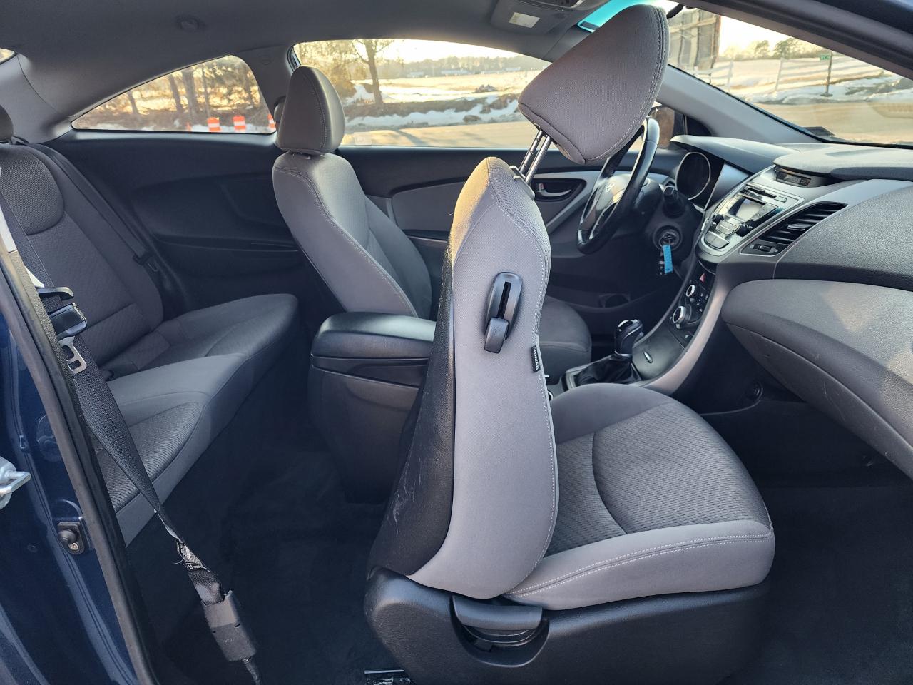 Hyundai Elantra Coupe A/T 2014