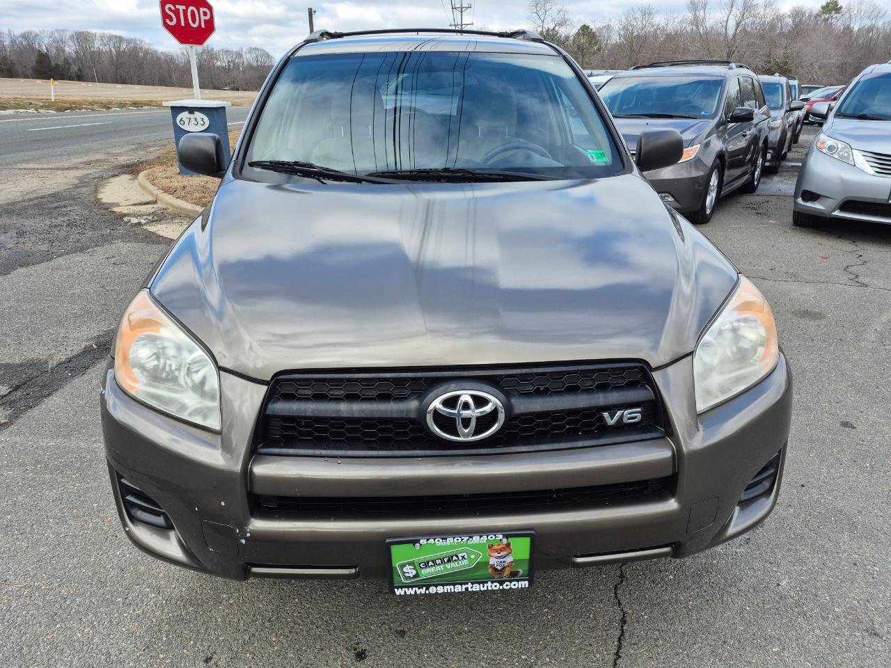 Toyota RAV4 Base V6 4WD 2012
