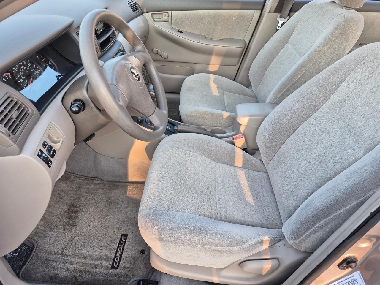 Toyota Corolla CE 2003