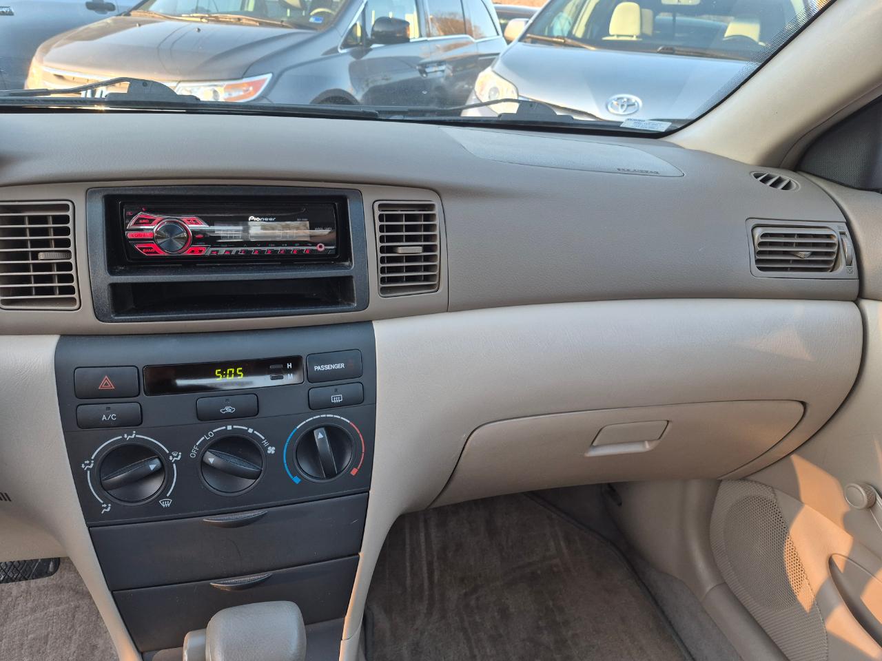 Toyota Corolla CE 2003