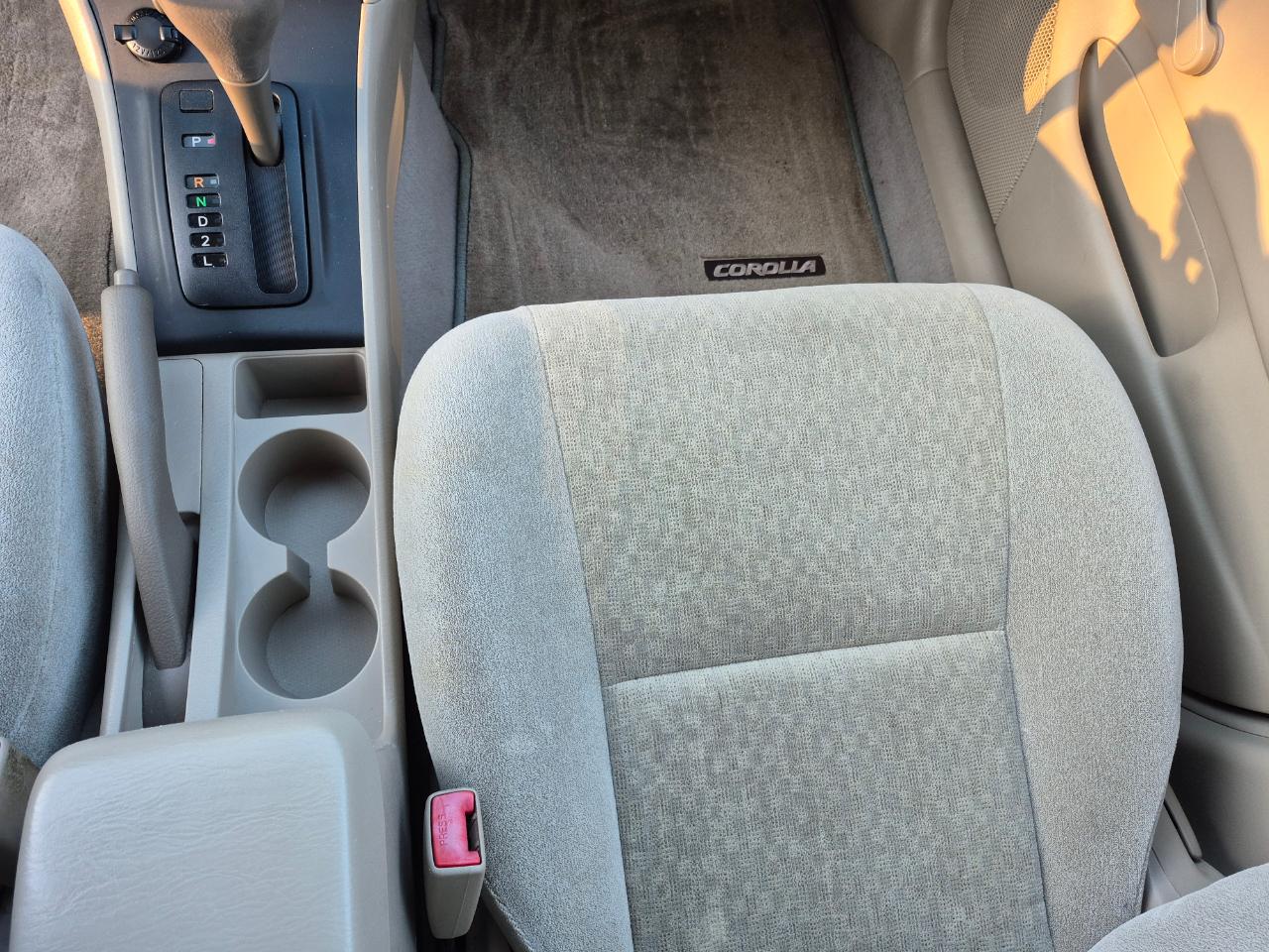 Toyota Corolla CE 2003