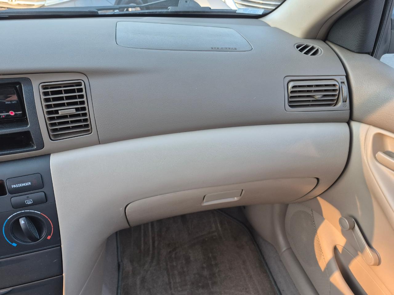 Toyota Corolla CE 2003