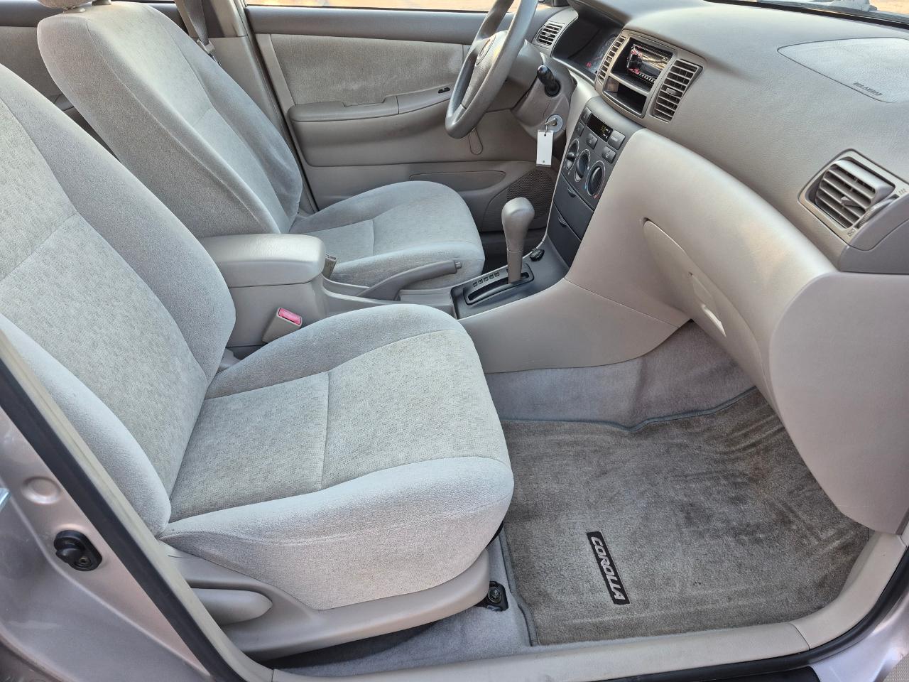 Toyota Corolla CE 2003