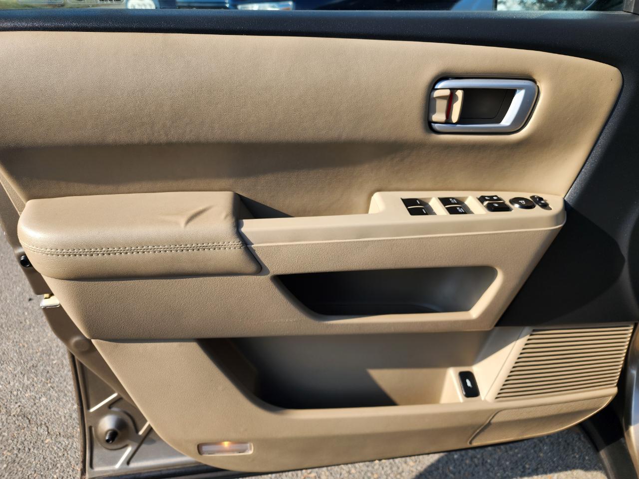 Honda Pilot EX-L 2WD w/ DVD 2011