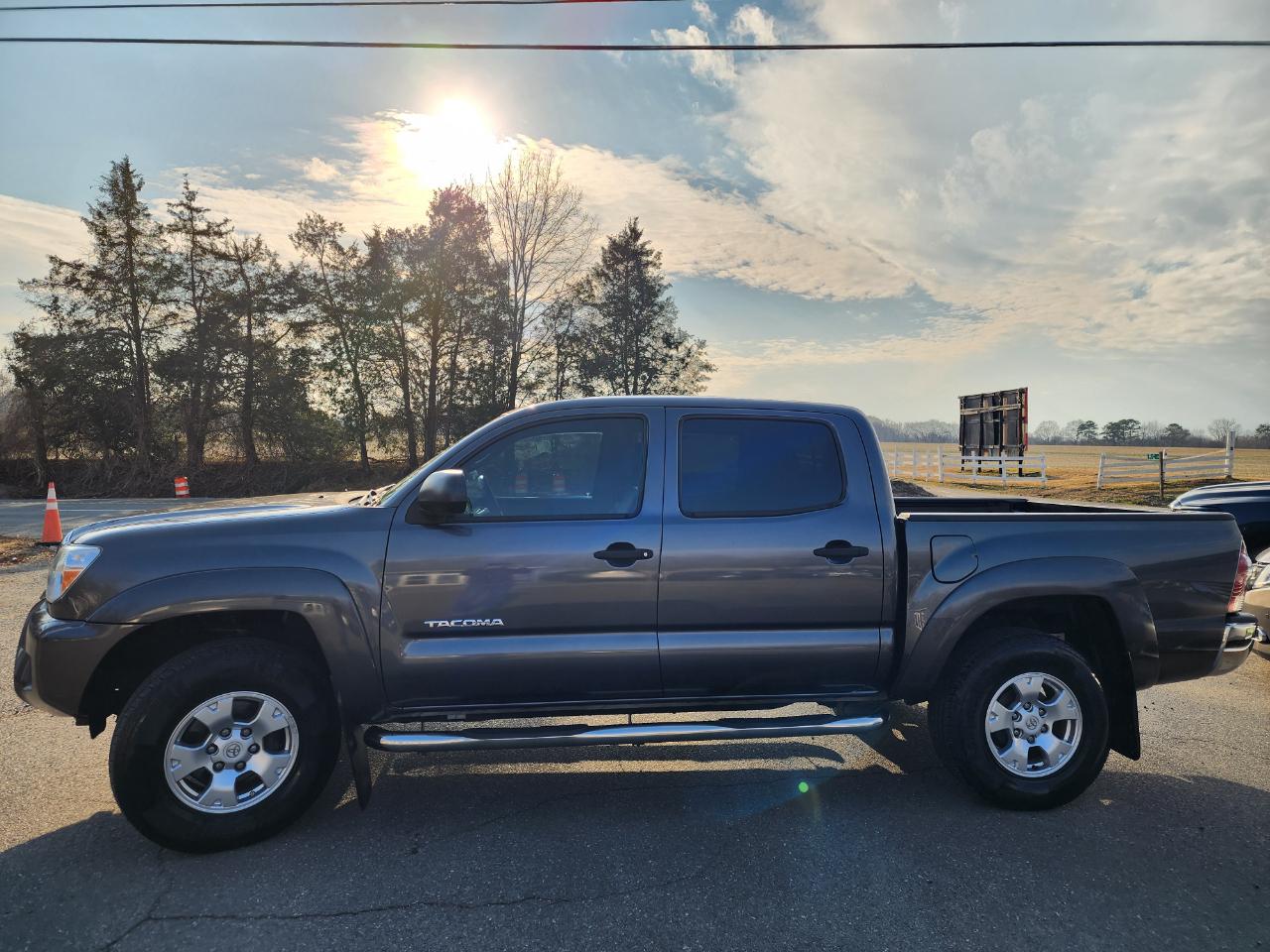 Toyota Tacoma PreRunner Double Cab Auto 2WD 2013