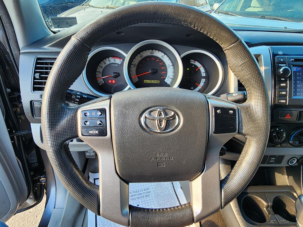 Toyota Tacoma PreRunner Double Cab Auto 2WD 2013