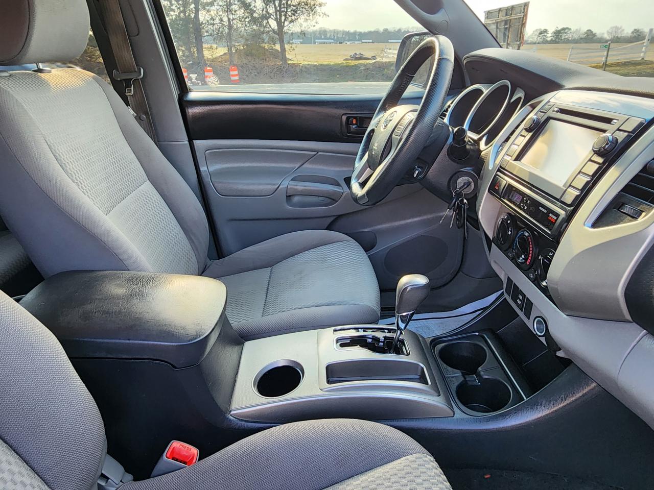 Toyota Tacoma PreRunner Double Cab Auto 2WD 2013