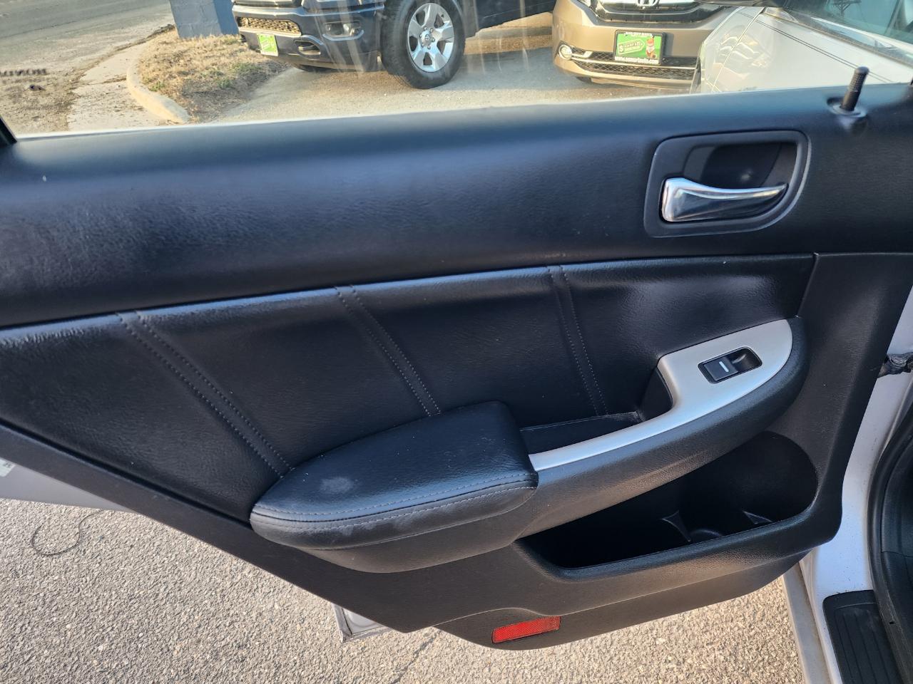 Honda Accord EX-L Sedan AT with XM Radio 2005