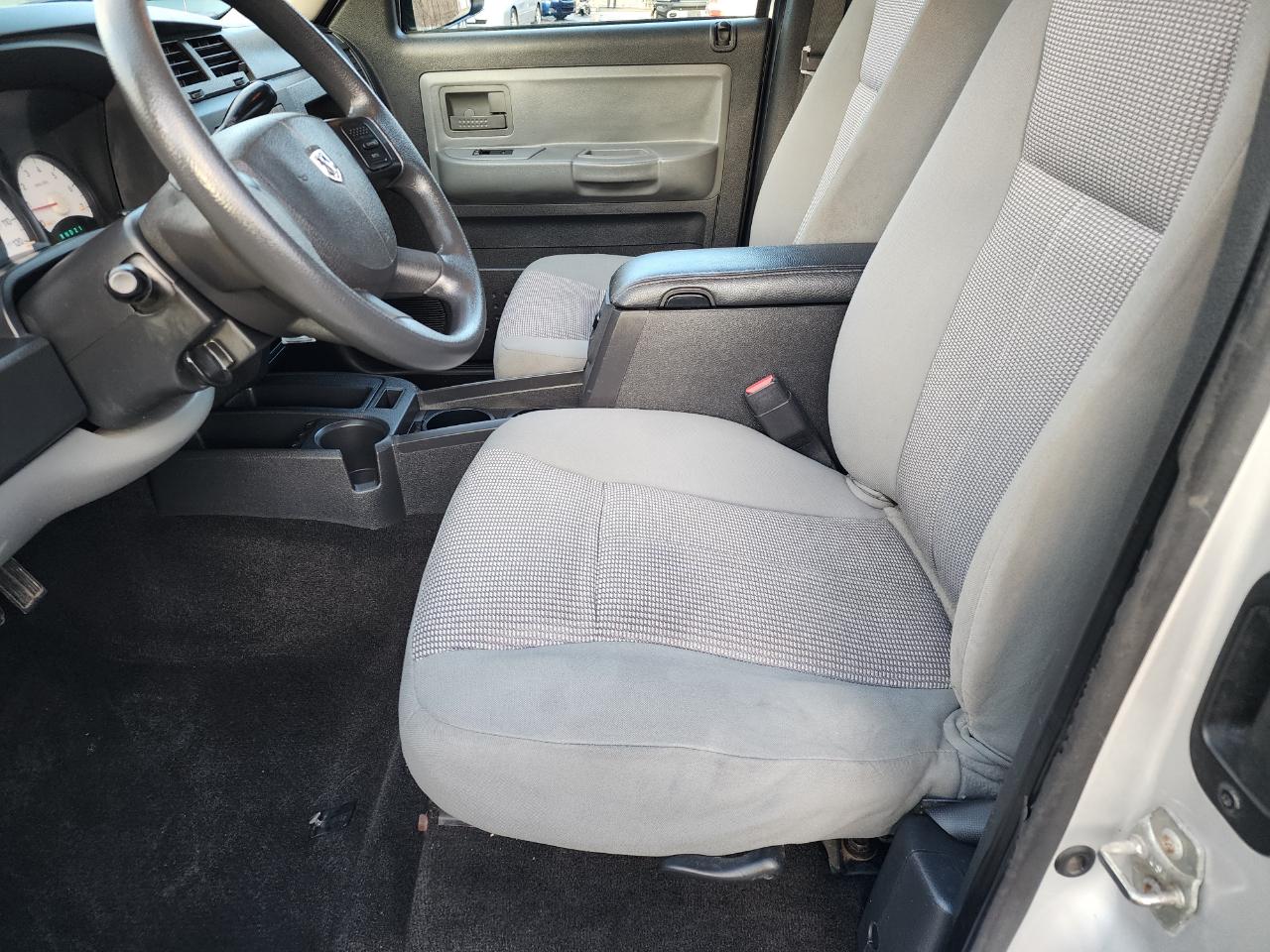 Dodge Dakota SLT Extended Cab 2WD 2010