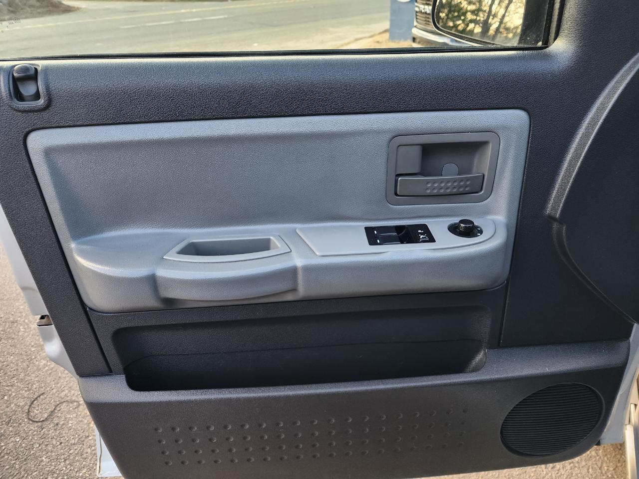 Dodge Dakota SLT Extended Cab 2WD 2010