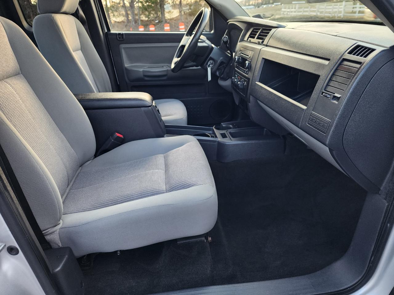 Dodge Dakota SLT Extended Cab 2WD 2010