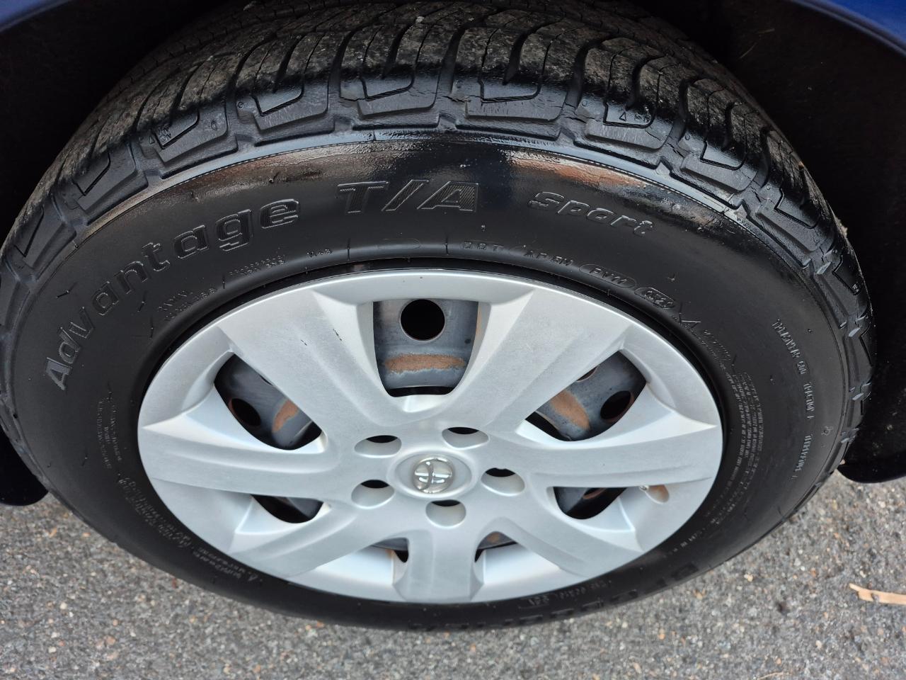 Toyota Camry LE 2011