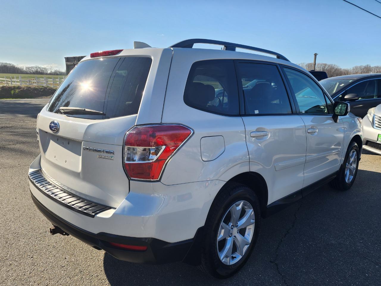 Subaru Forester 2.5i Premium PZEV CVT 2016