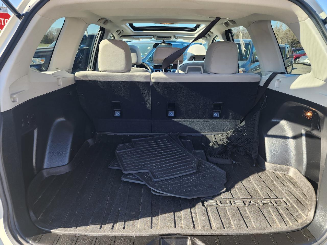 Subaru Forester 2.5i Premium PZEV CVT 2016