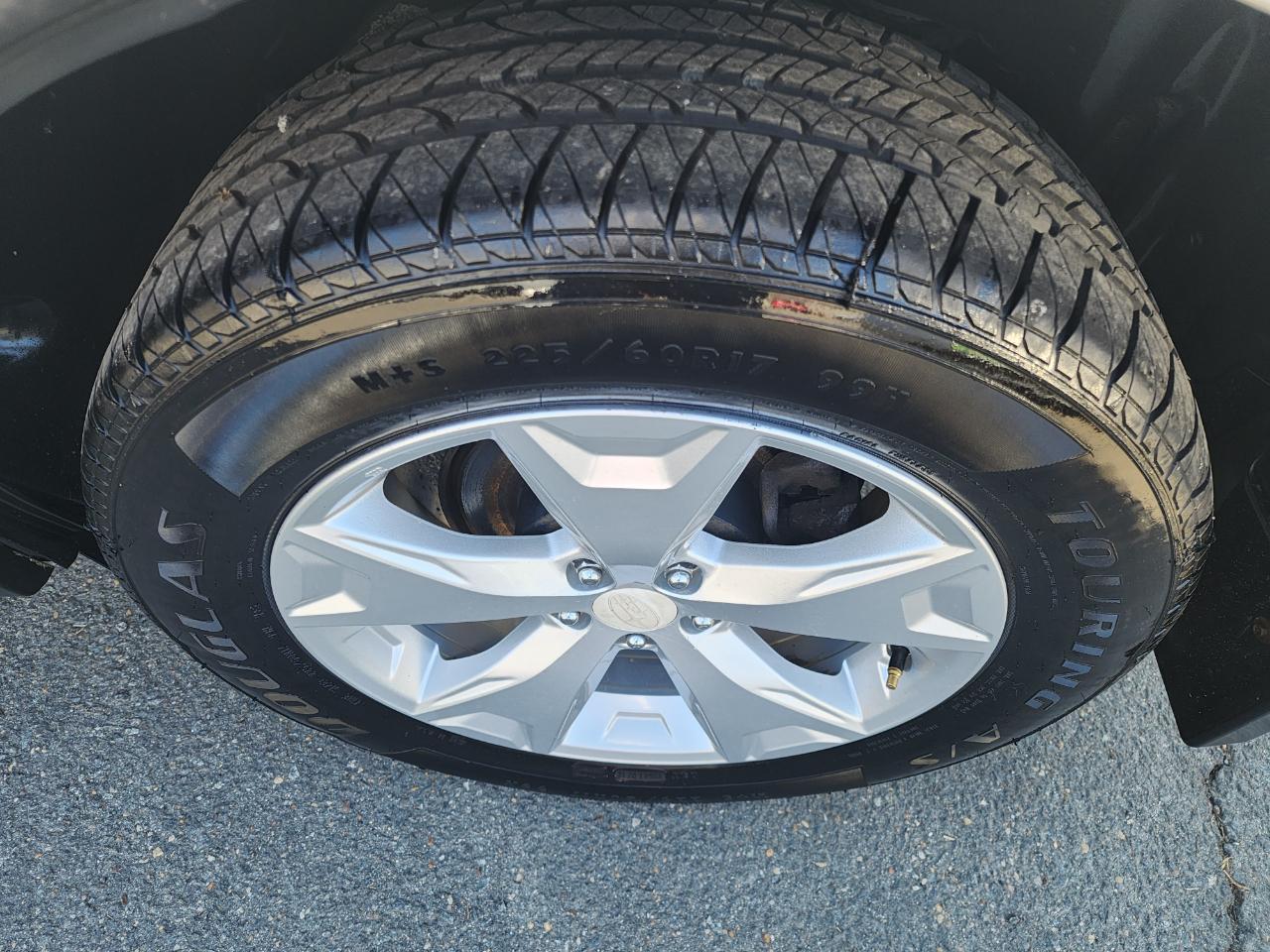 Subaru Forester 2.5i Premium PZEV CVT 2016