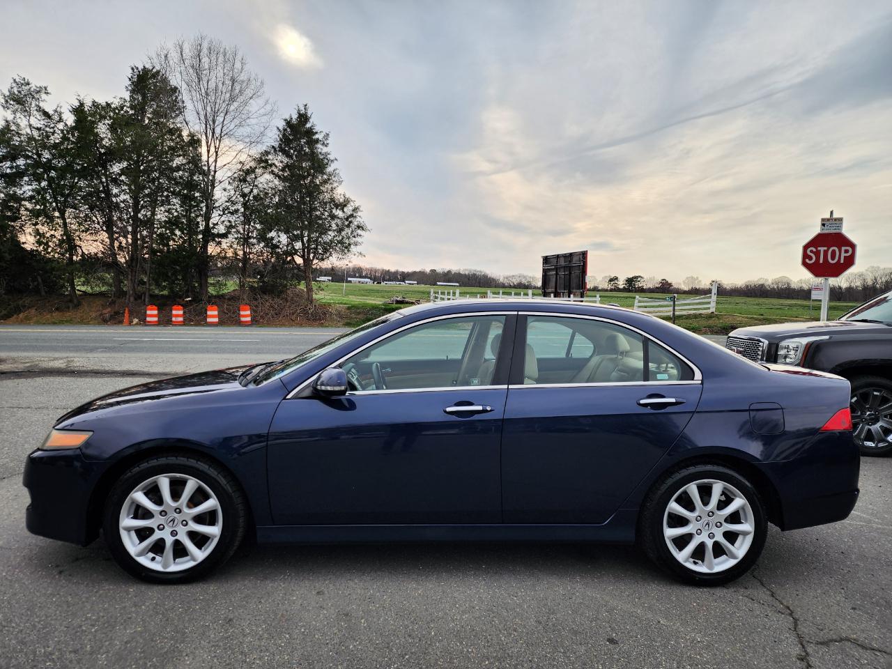 Acura TSX 5-speed AT with Navigation 2006