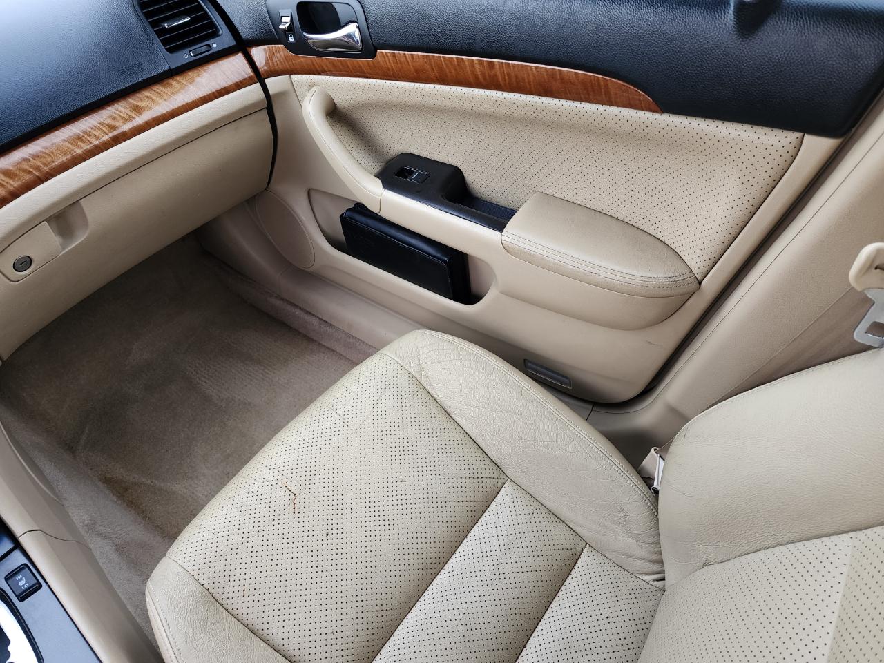 Acura TSX 5-speed AT with Navigation 2006