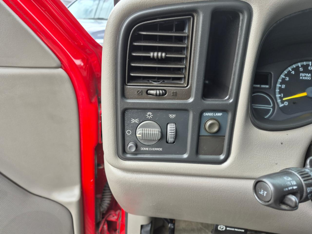 Chevrolet Silverado 1500 LS Ext. Cab 3-Door Long Bed 2WD 2000