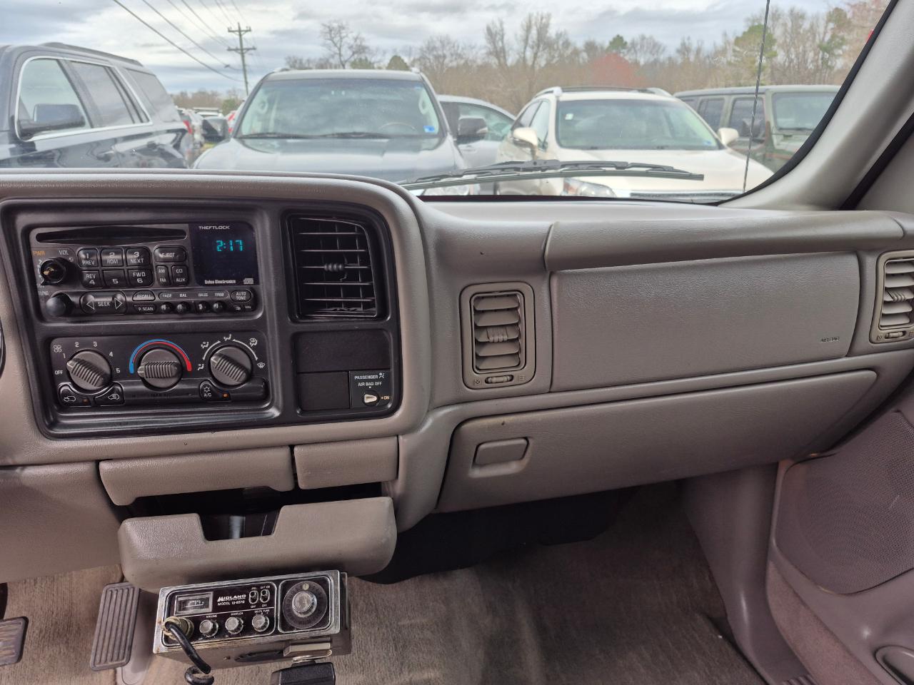 Chevrolet Silverado 1500 LS Ext. Cab 3-Door Long Bed 2WD 2000