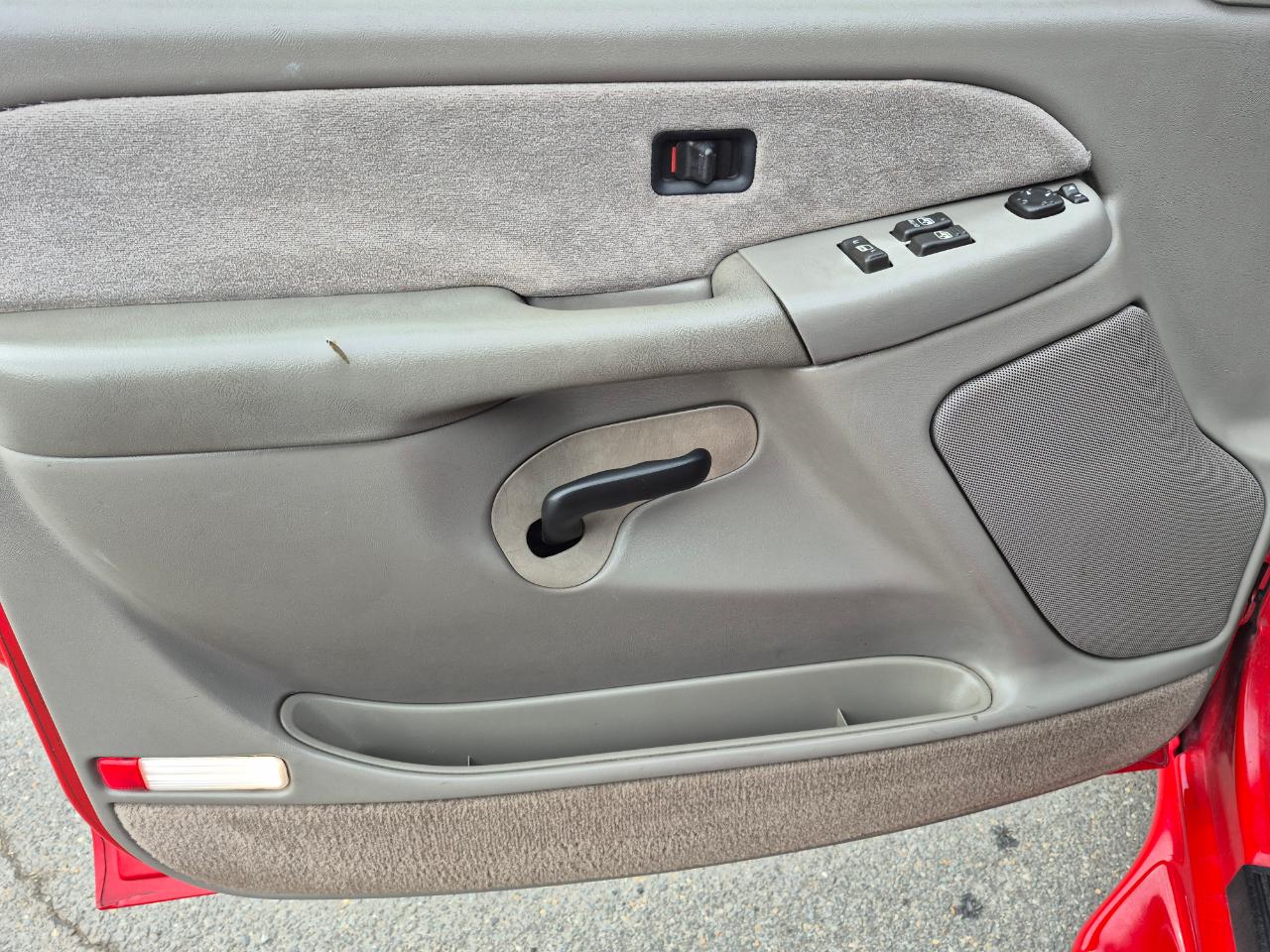 Chevrolet Silverado 1500 LS Ext. Cab 3-Door Long Bed 2WD 2000