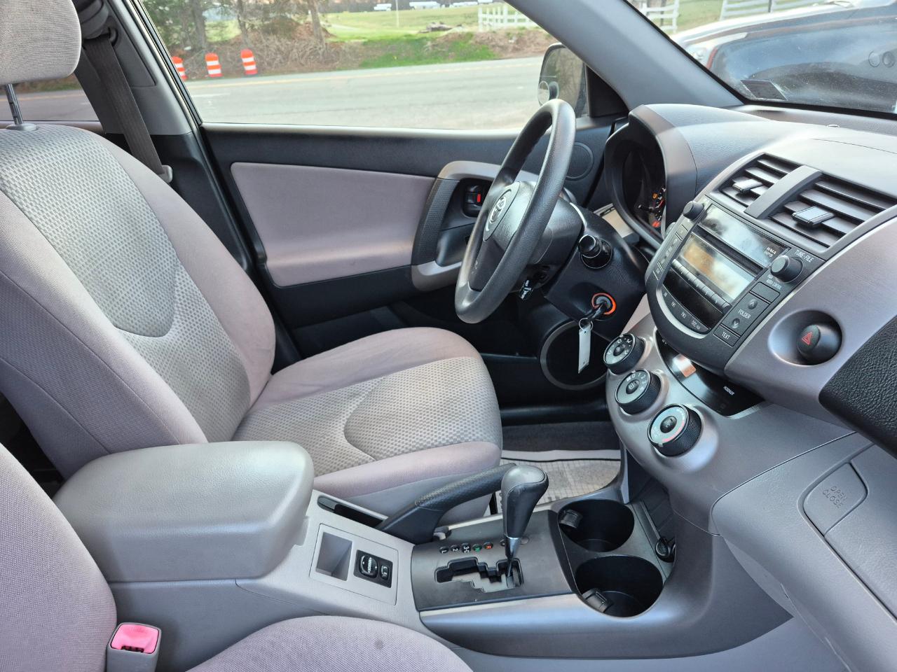 Toyota RAV4 Limited I4 4WD 2006