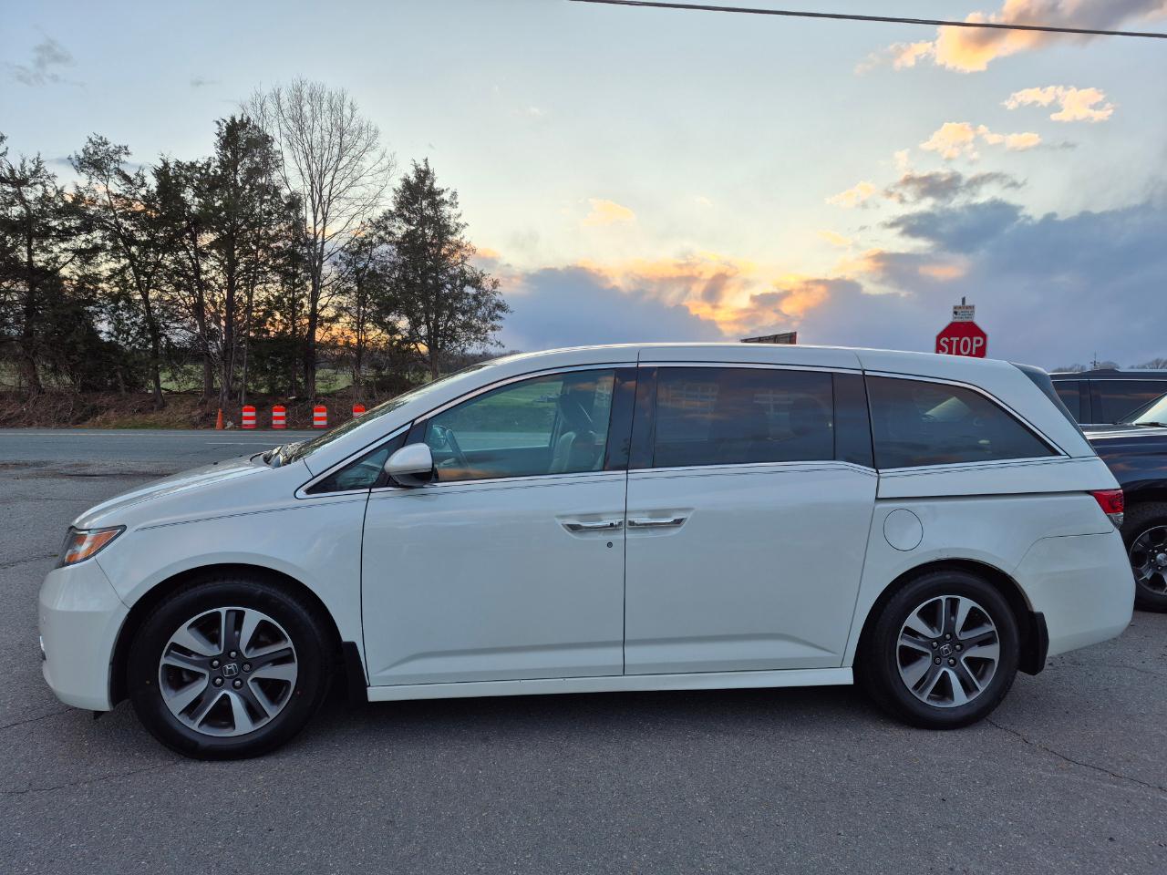 Honda Odyssey Touring Elite 2016