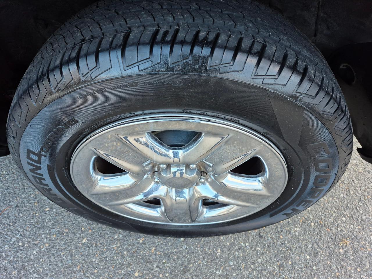 Toyota RAV4 Base I4 4WD 2007