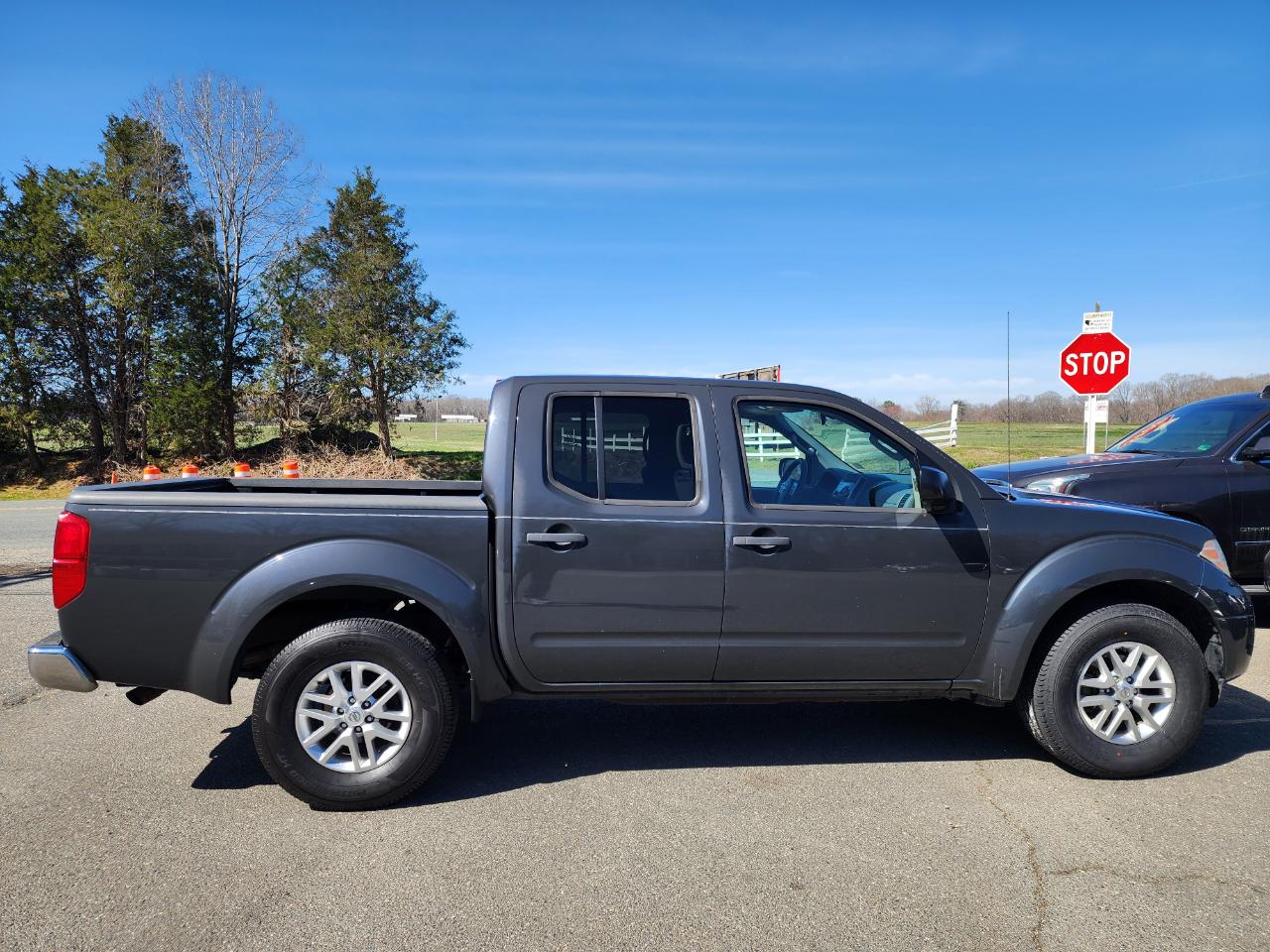 Nissan Frontier S Crew Cab 5AT 2WD 2014