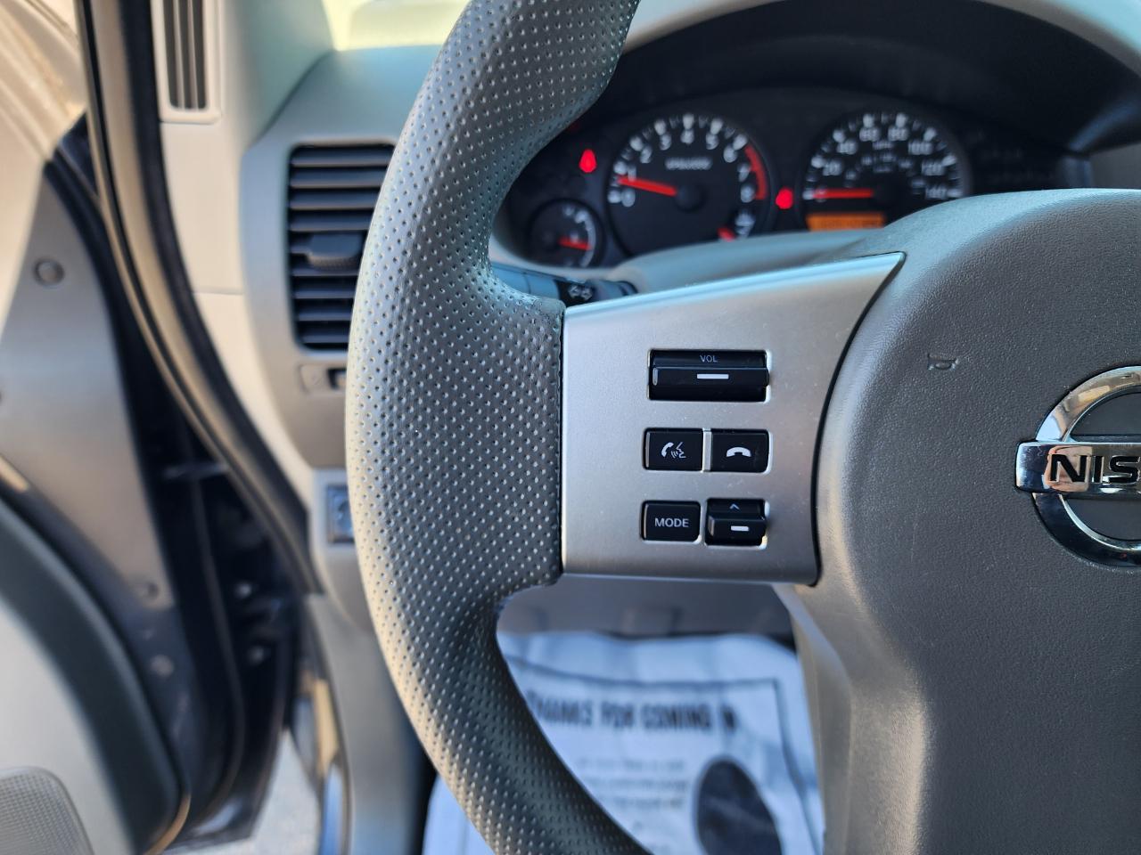 Nissan Frontier S Crew Cab 5AT 2WD 2014