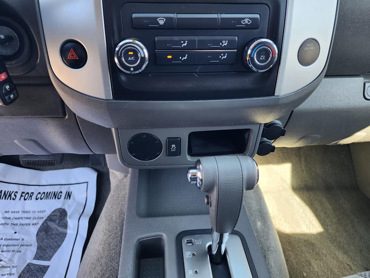 Nissan Frontier S Crew Cab 5AT 2WD 2014