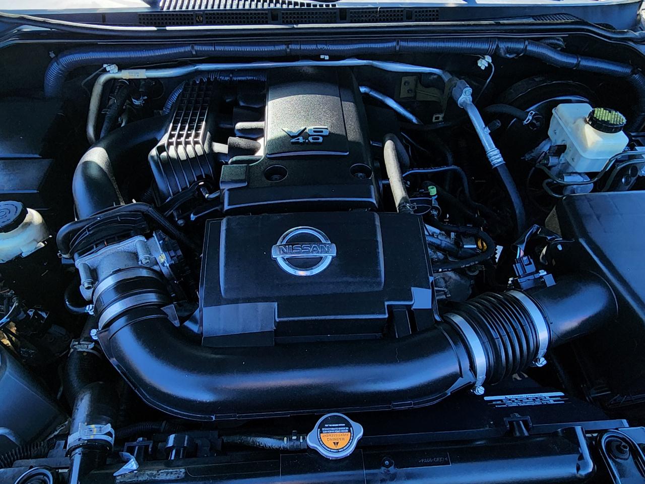 Nissan Frontier S Crew Cab 5AT 2WD 2014