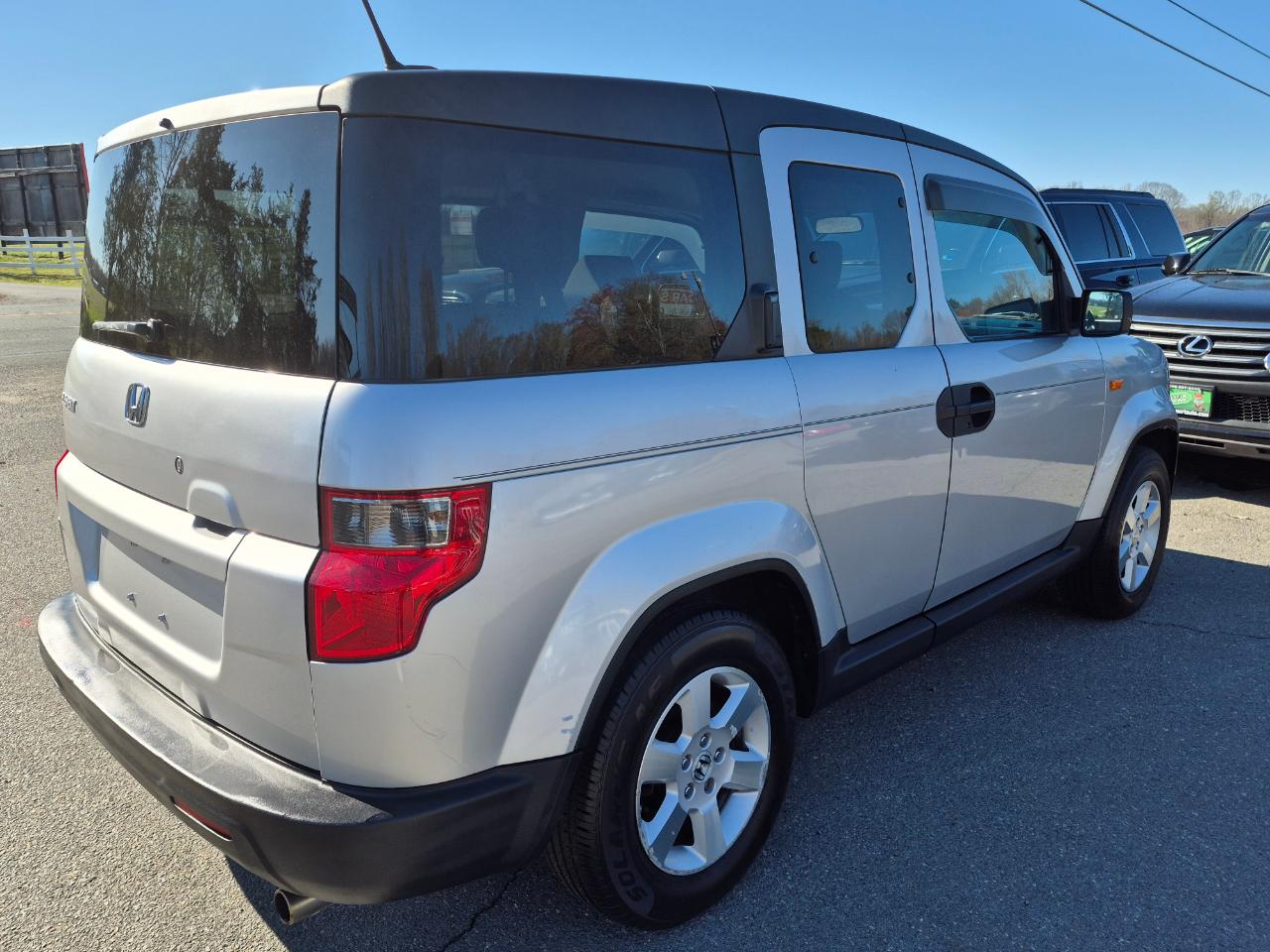 Honda Element EX 2WD AT with Navigation System 2010