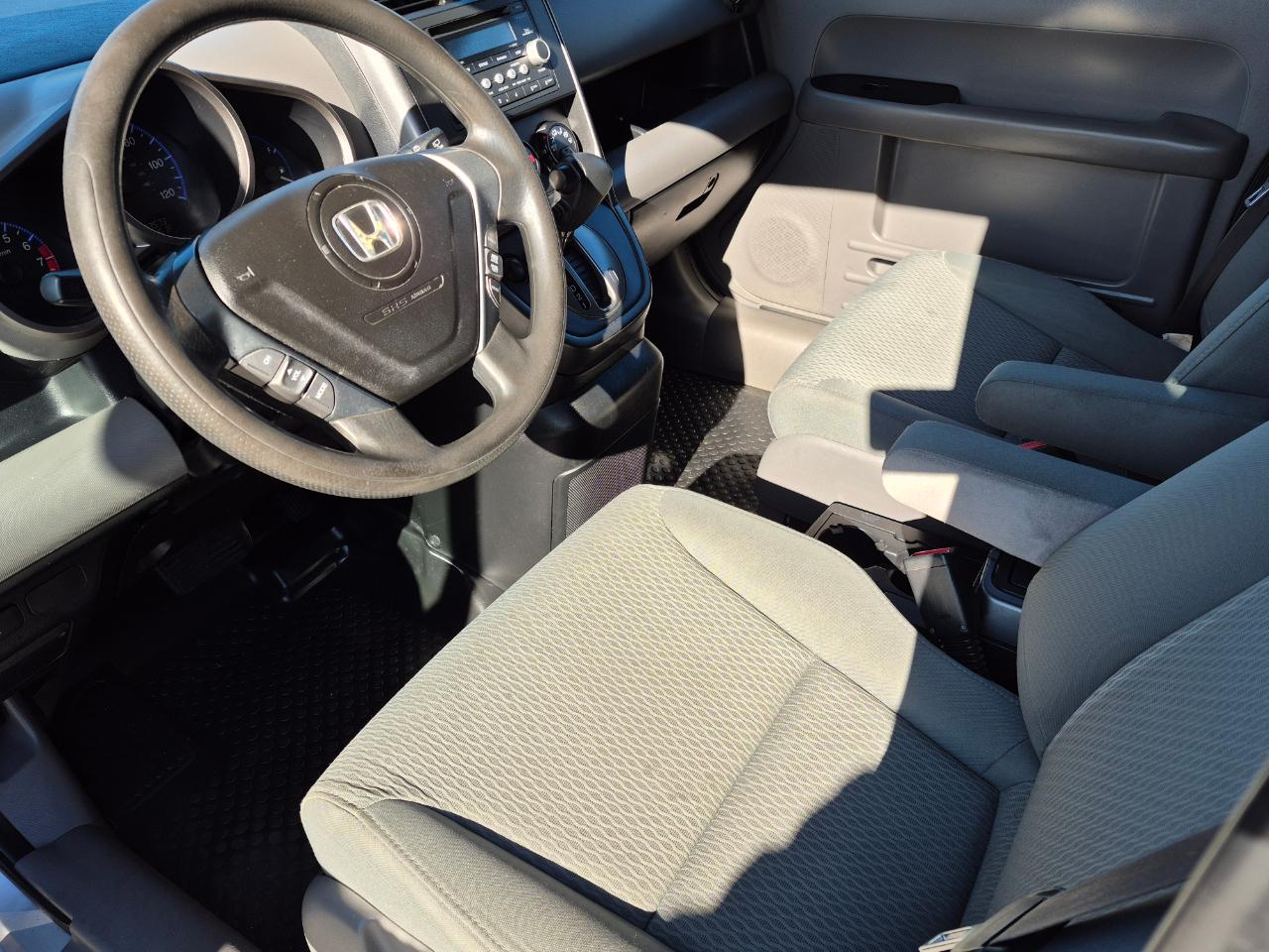 Honda Element EX 2WD AT with Navigation System 2010