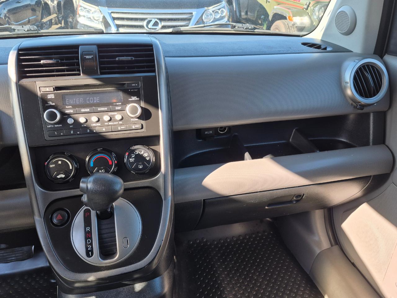 Honda Element EX 2WD AT with Navigation System 2010