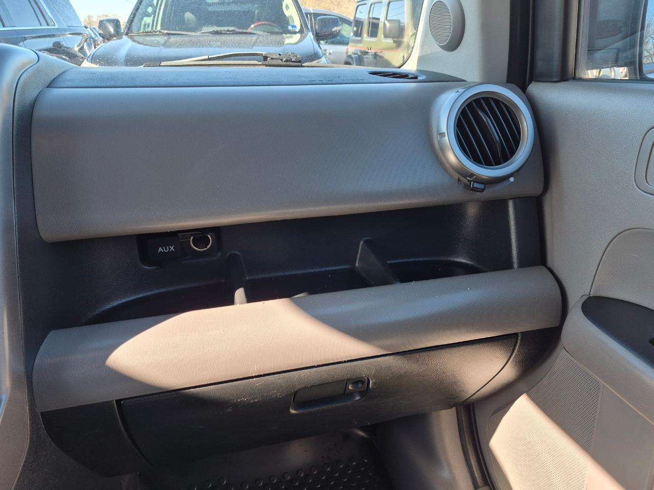 Honda Element EX 2WD AT with Navigation System 2010