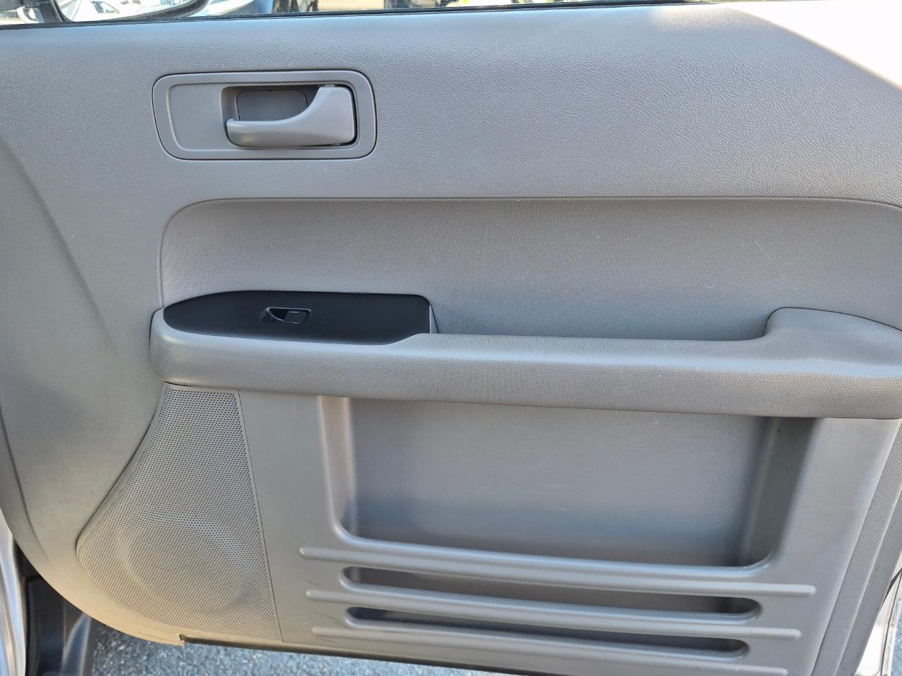 Honda Element EX 2WD AT with Navigation System 2010