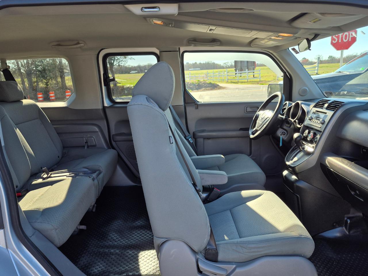 Honda Element EX 2WD AT with Navigation System 2010