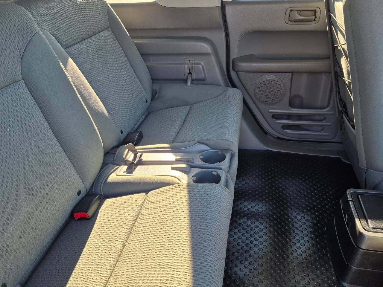 Honda Element EX 2WD AT with Navigation System 2010