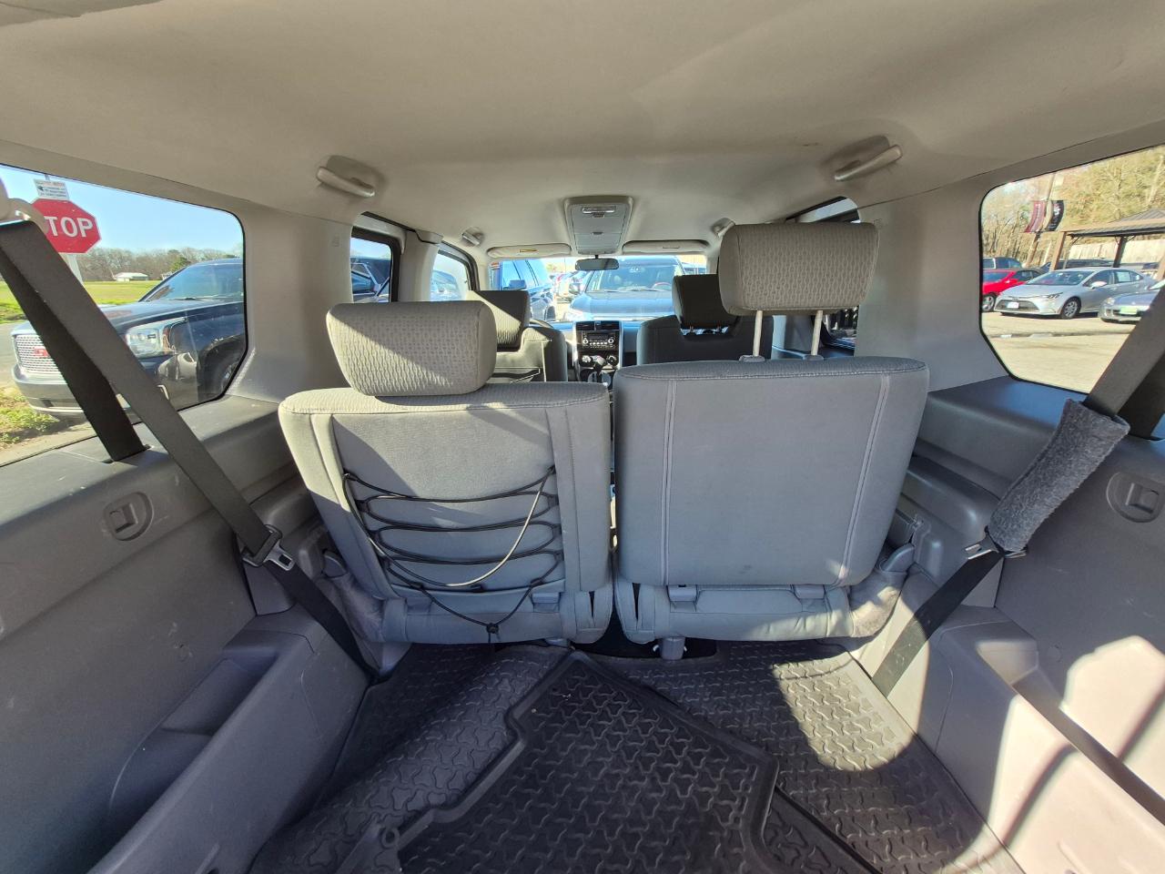 Honda Element EX 2WD AT with Navigation System 2010