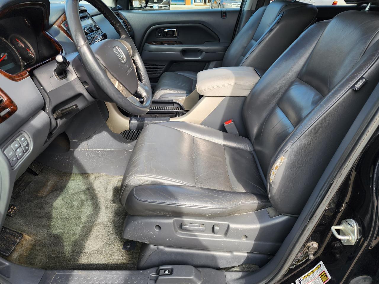 Honda Pilot EX 4WD w/ Leather and DVD 2006