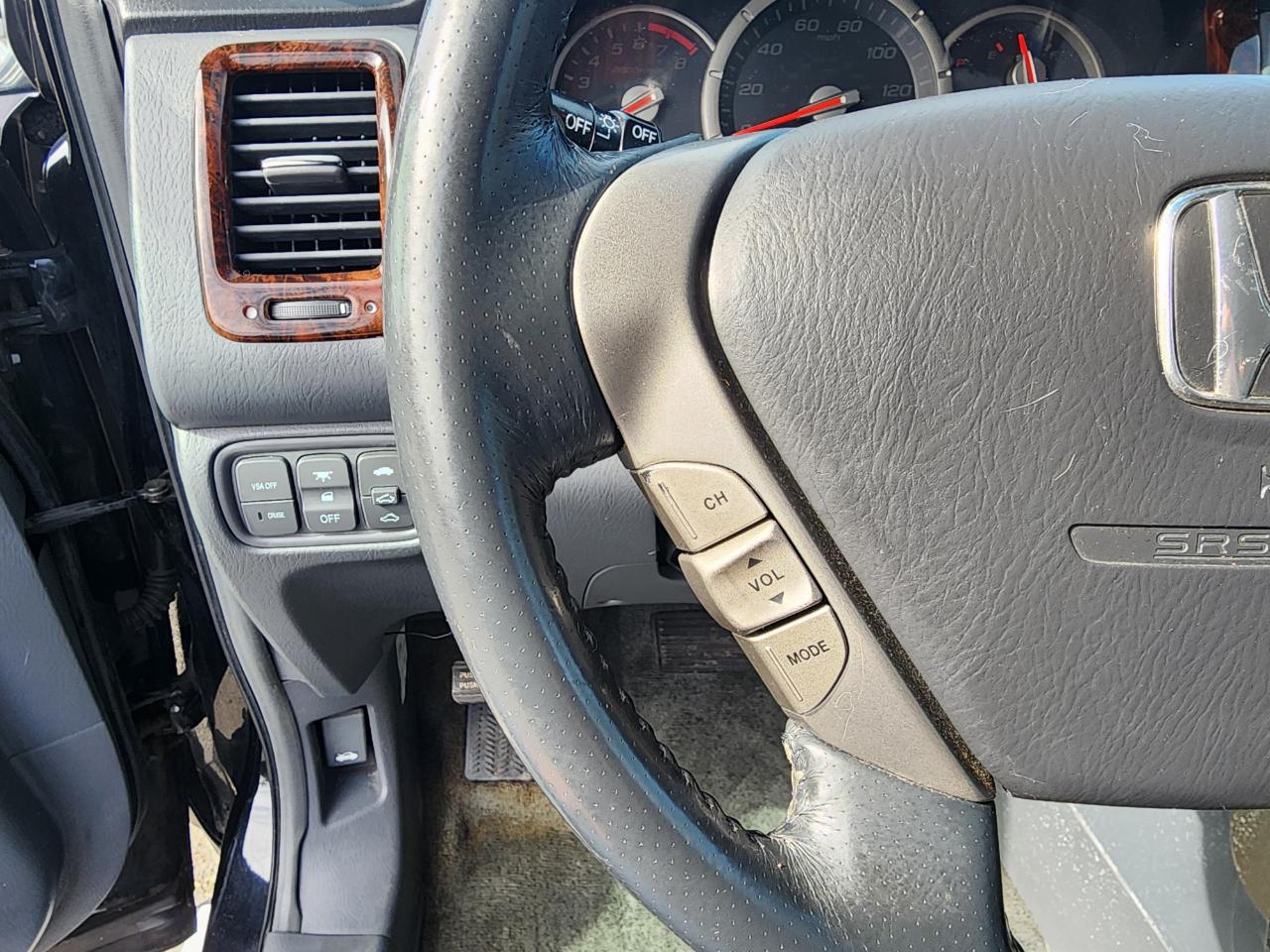 Honda Pilot EX 4WD w/ Leather and DVD 2006